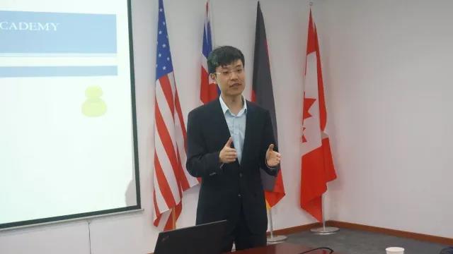 力邁，力邁中美，力邁學(xué)校