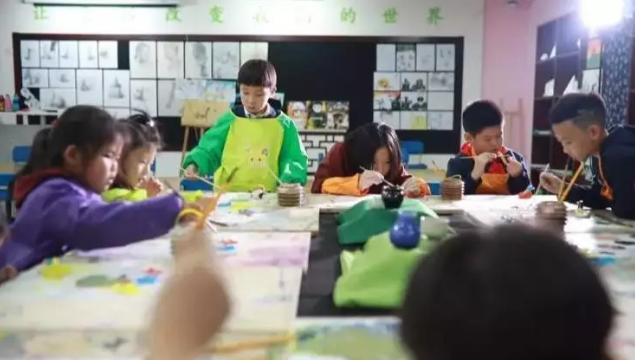 力邁中美國際學校