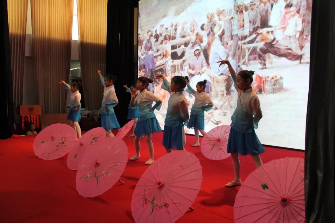 建國(guó)70周年獻(xiàn)禮/力邁中美國(guó)際學(xué)校戲劇《城南舊事》 (圖41)