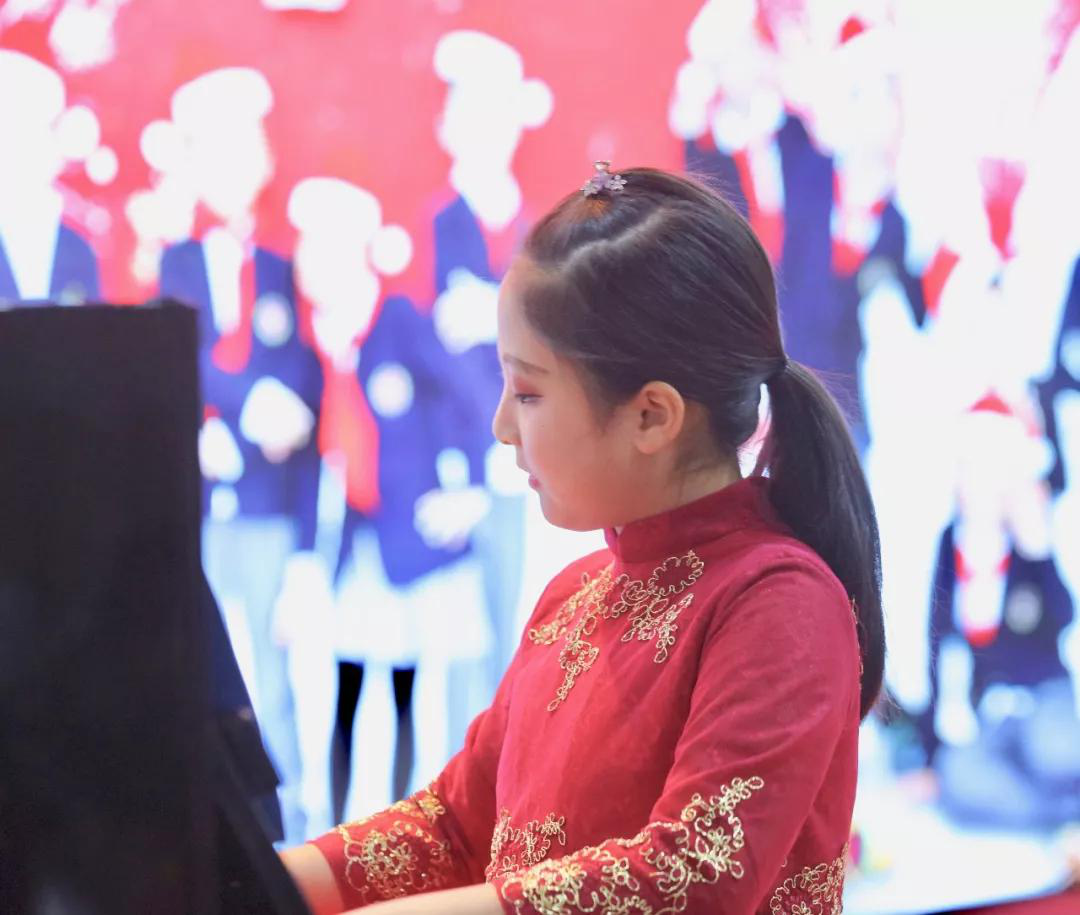 “溫暖的棉手套”/力邁中美國(guó)際學(xué)校新年公益音樂(lè)會(huì)(圖19)