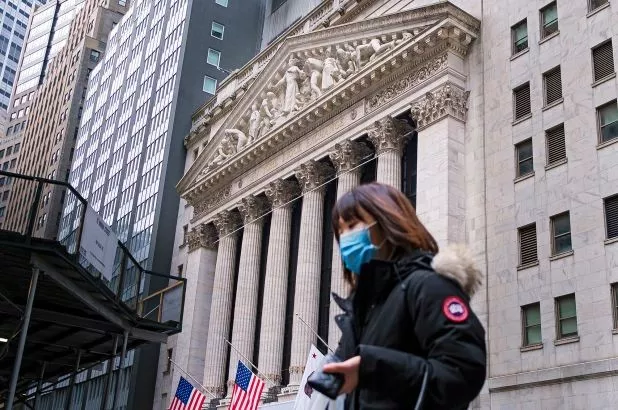 疫情之下，NYU、伯克利等美國大學(xué)紛紛調(diào)整中國留學(xué)生申請和報(bào)到政策...(圖1)
