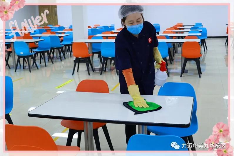 不凡四月人依舊，北歸大雁似曾識。| 力邁校園墨香滿，春暖花開待君歸。(圖27)