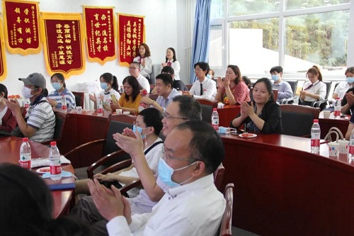 踏入北美名校，勝似閑庭信步/力邁中美學(xué)校北美名校直通班開課啦(圖4)