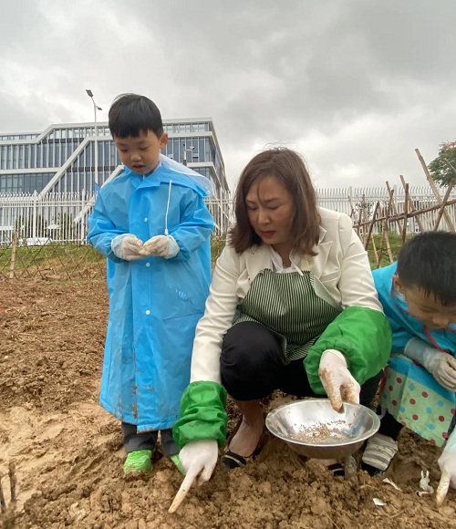 先行者｜南昌這所國際學校為學生打造了生態(tài)種植園(圖8)