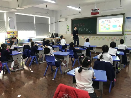 “做四有好老師，筑教育夢想”|力邁中美學(xué)校全校班主任基本功大賽——班會課展示活動(圖5)