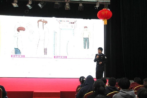 成長(zhǎng)路上，與法同行 | 力邁中美國(guó)際學(xué)?！皣?guó)家憲法日”法治主題教育講座(圖11)