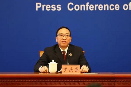 最高人民檢察院第一檢察廳羅慶東副廳長擔任力邁中美學校法制副校長(圖2)