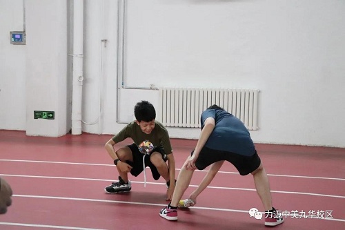 劍如閃電 一往無前 | 力邁中美國際學(xué)校高中校區(qū)重磅推出擊劍課(圖13)