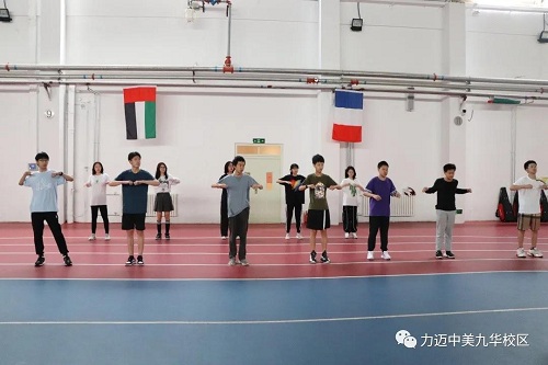 劍如閃電 一往無前 | 力邁中美國際學(xué)校高中校區(qū)重磅推出擊劍課(圖24)