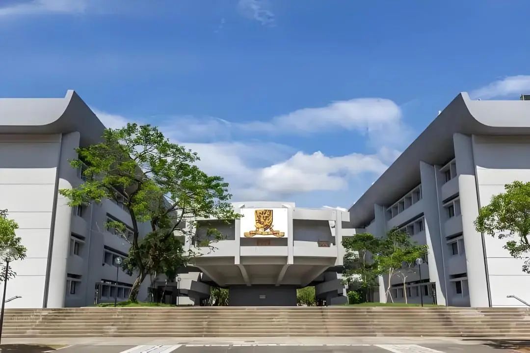 力邁學(xué)子 沖擊港前三，揭秘香港名校錄取分?jǐn)?shù)線漲落趨勢(shì)起伏(圖15)