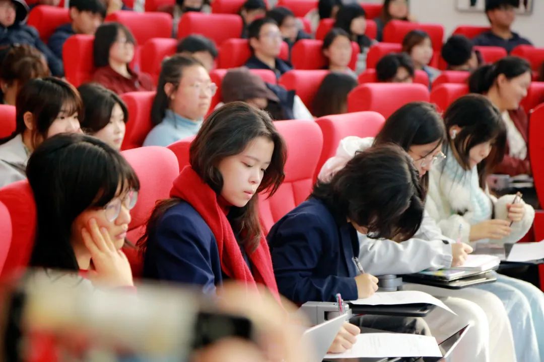 力邁 職業(yè)規(guī)劃講座 | "職"點迷津，"職"面未來的多元人生(圖4)
